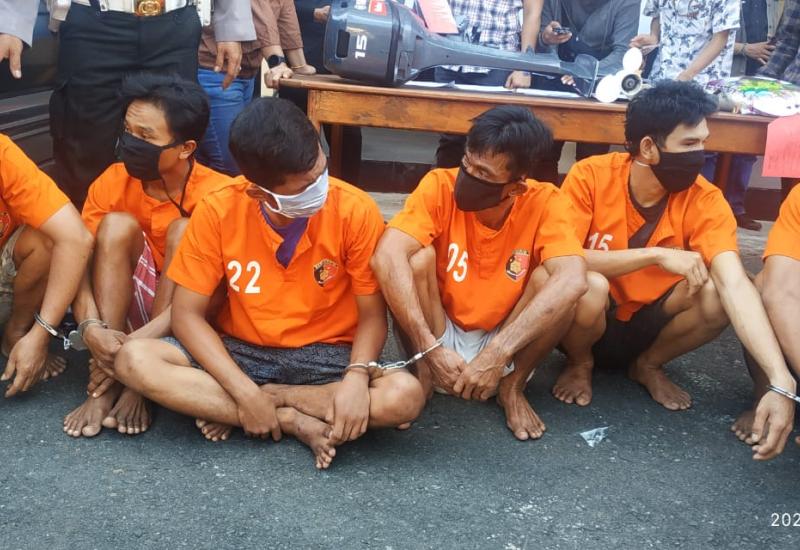 Senggolan Saat Asyik Berjoget, Tuna Karya Dikeroyok Hingga Babak Belur