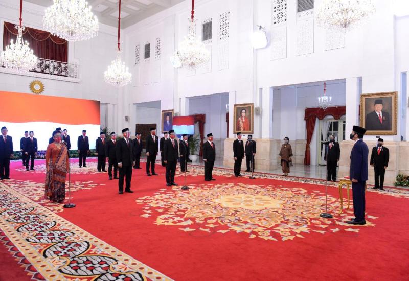 Presiden Jokowi Lantik 20 Duta Besar RI untuk Negara Sahabat