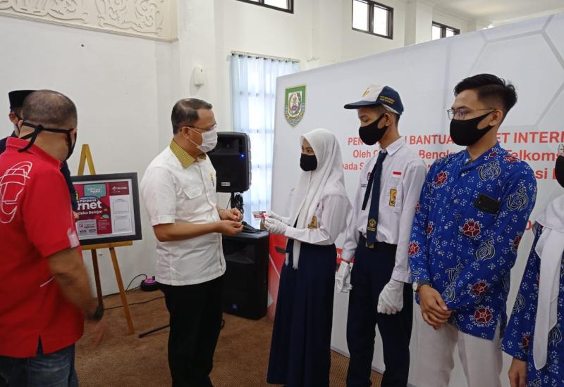 Siswa SMA Sederajat di Bengkulu Dapat Bantuan Kuota 10 Gb Untuk Belajar Daring
