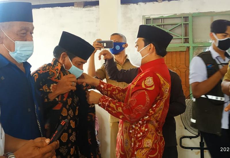 Seragam Batik Jadi Identitas Ketua RT dan RW Saat Pertemuan