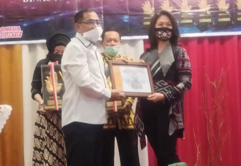 Enam Pelaku Usaha di Pontianak Peroleh Penghargaan Siddhakarya