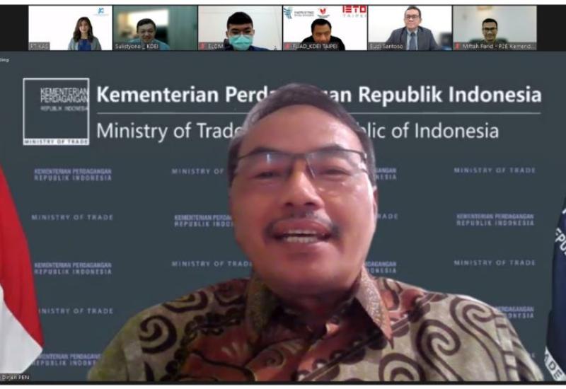 Direktur Jenderal Pengembangan Ekspor Nasional, Kementerian Perdagangan RI Didi Sumedi saat melepas ekspor perdana 2 ton ikan kering dari pelabuhan Tanjung Mas Semarang ke Taiwan secara virtual