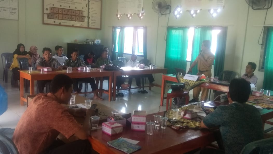 Pelaksanaan sosialisasi penggunaan Dana Desa.