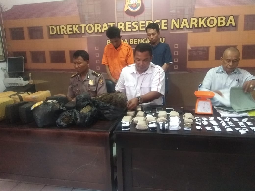 Rilis pengungkapan penangkapan narkoba jenis ganja sebanyak 40 Kg.