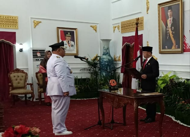 Momen pelantikan Wakil Gubernur Bengkulu Selatan.
