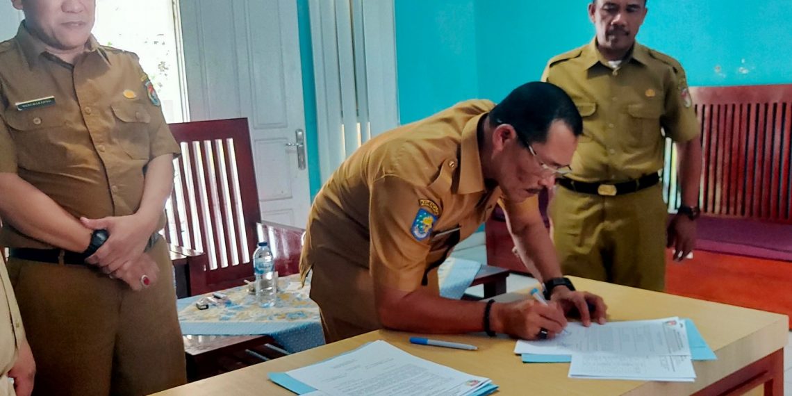 Penandatanganan berita acara.