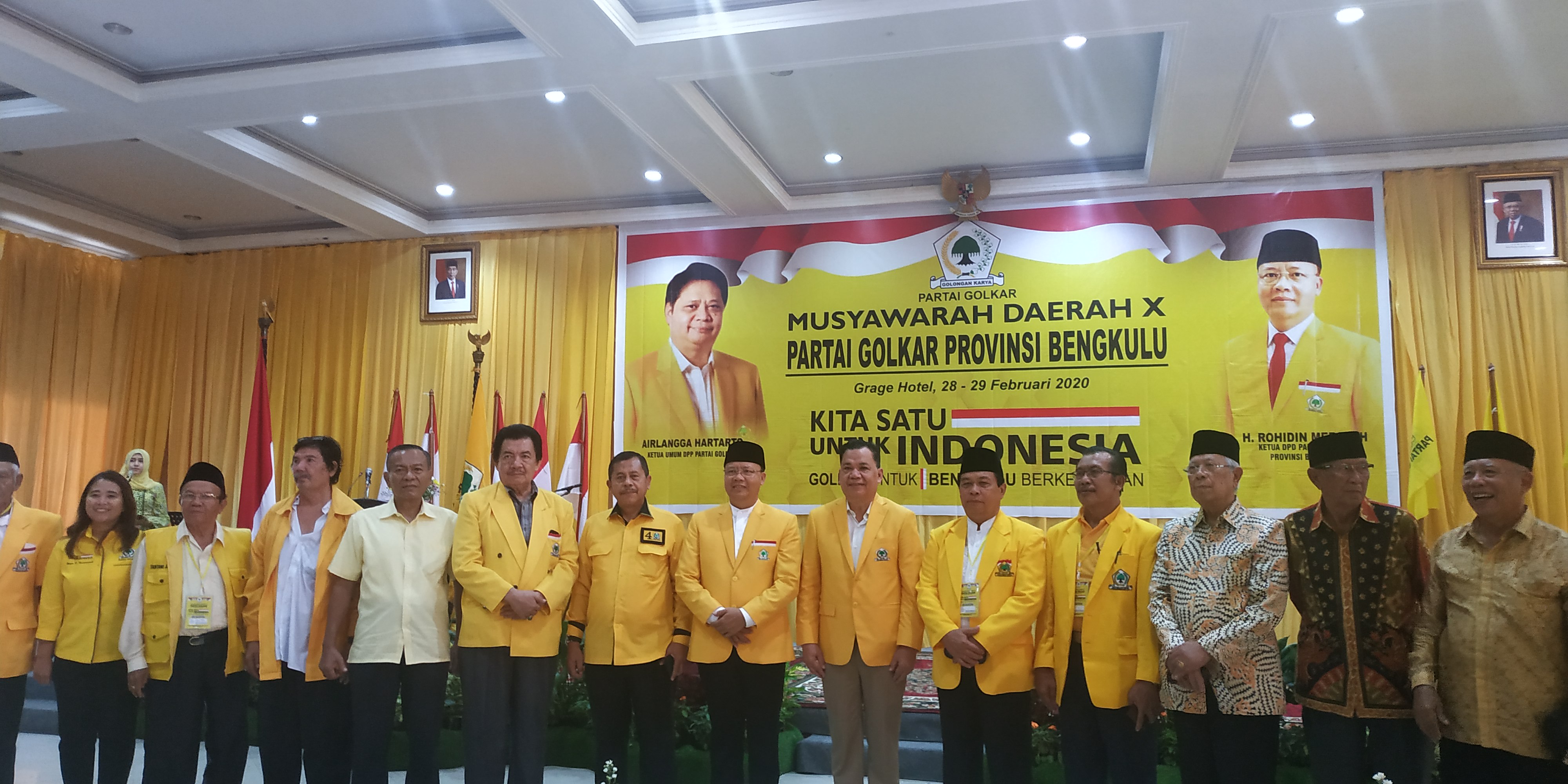 Foto bersama usai pembukaan Musda ke X DPD Partai Golkar Provinsi Bengkulu.