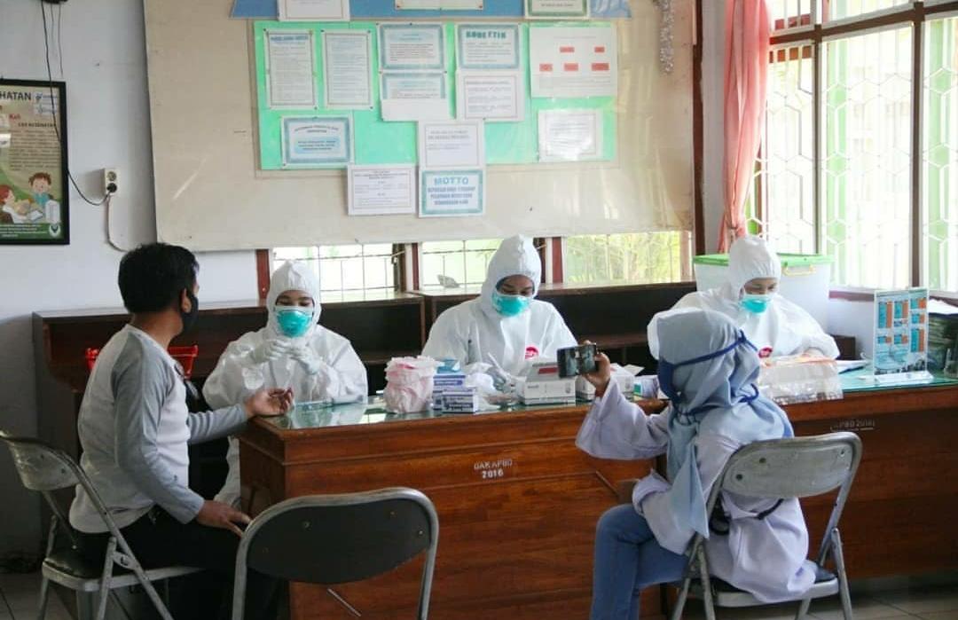 Berikan Rasa Nyaman, Pemprov Fasilitasi Puluhan Jurnalis Ikuti Rapid Tes Covid-19