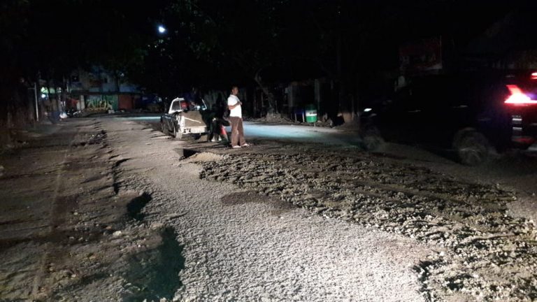 Berikan Kenyamanan Pengendara, PUPR Kota Tambal Lubang Jalan