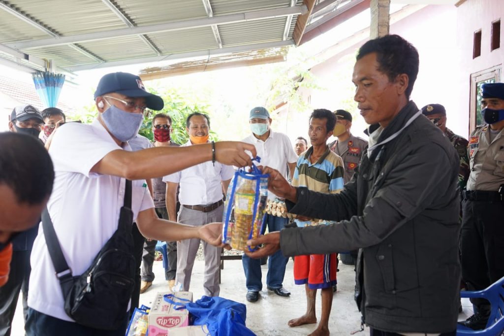 Tiga Nelayan Korban Perahu Karam Didatangi Si Gundul
