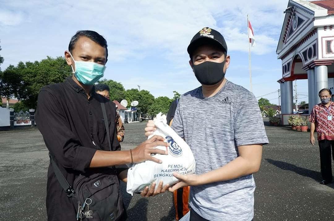 Pemkab BU Berikan THR Untuk Masyarakat