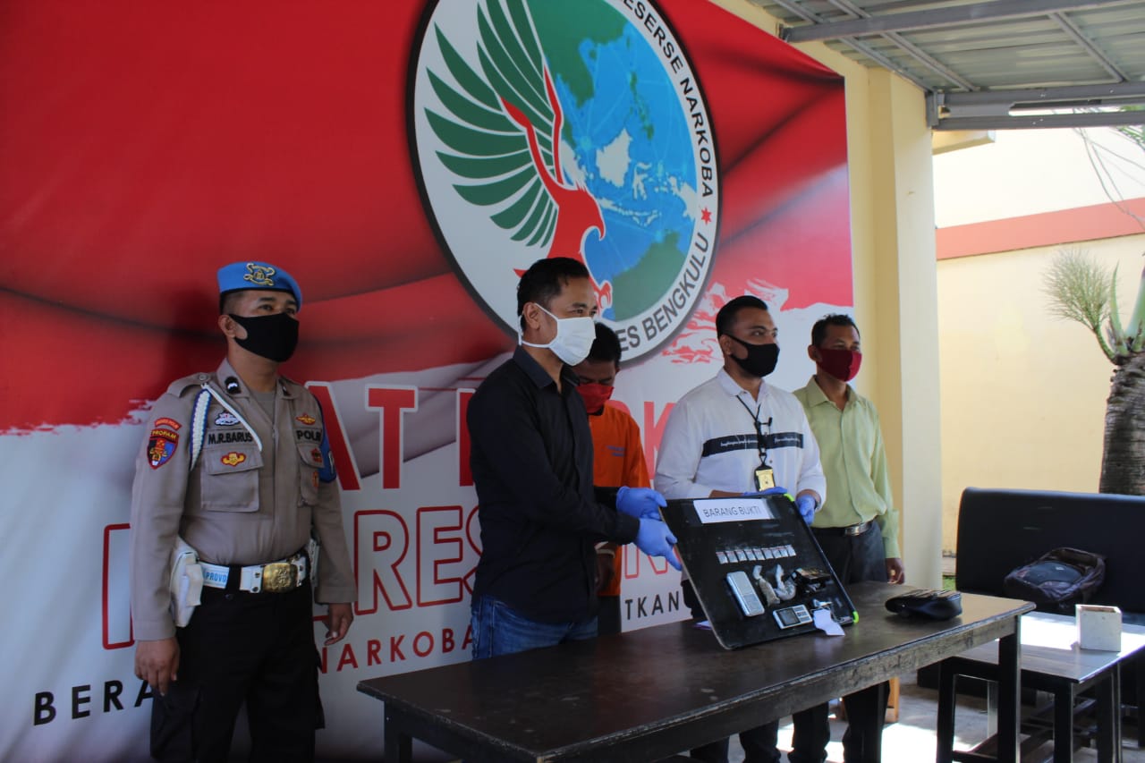 Narkoba, Petani Karet Asal Benteng Ditangkap