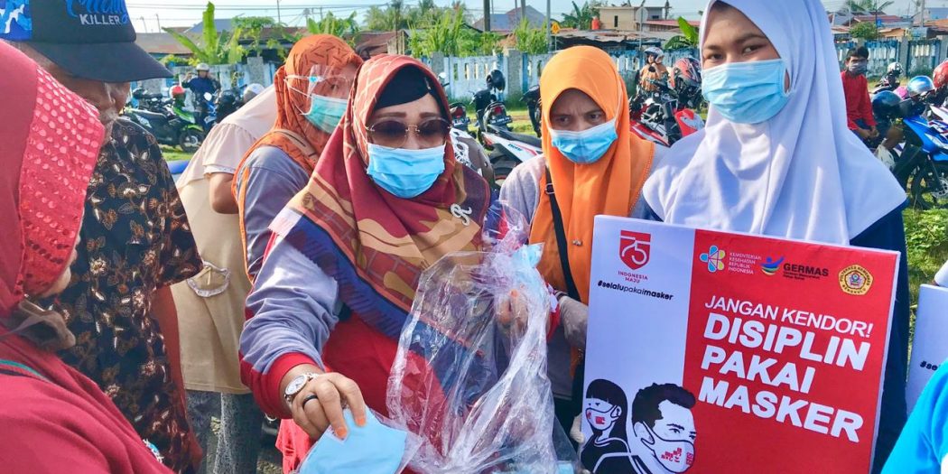 Gandeng Poltekkes Kemenkes, Camat Kampung Melayu Bagikan 1000 Masker Gratis
