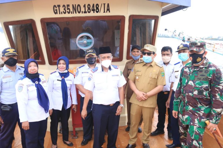 Serah Terima Kapal Pelra Kemenhub, Plt Walikota Ajak Tingkatkan PAD Melalui Sektor Wisata