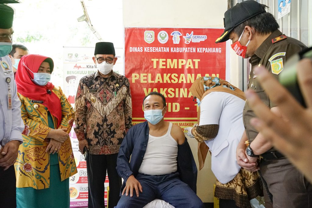 Launching Vaksin Covid-19, Bupati Kepahiang Tidak Bisa Divaksinasi