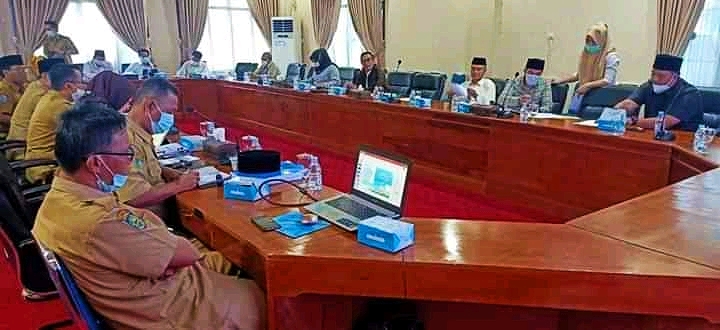 Rapat persiapan Raperda RTRW