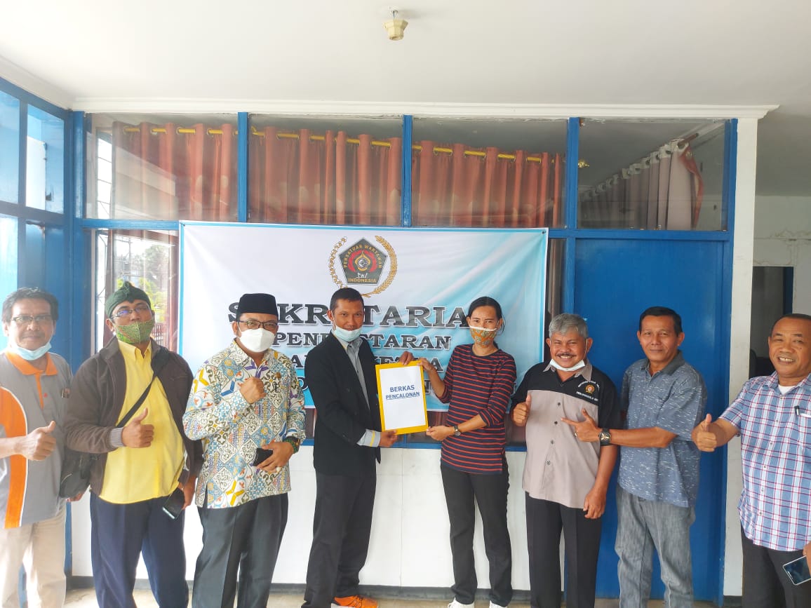 Kembalikan berkas