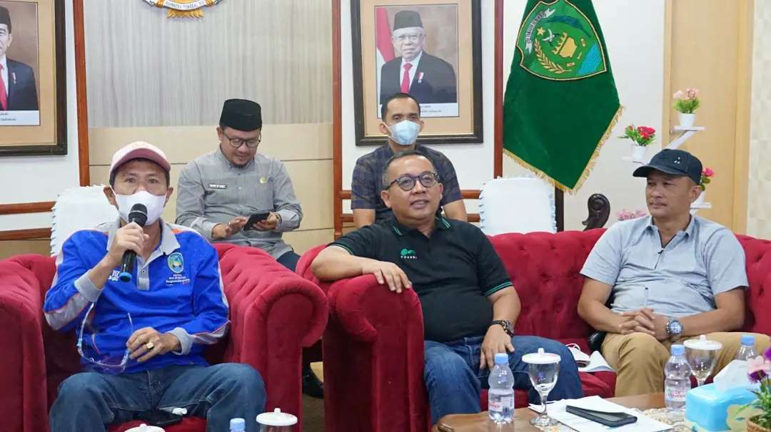 rapat