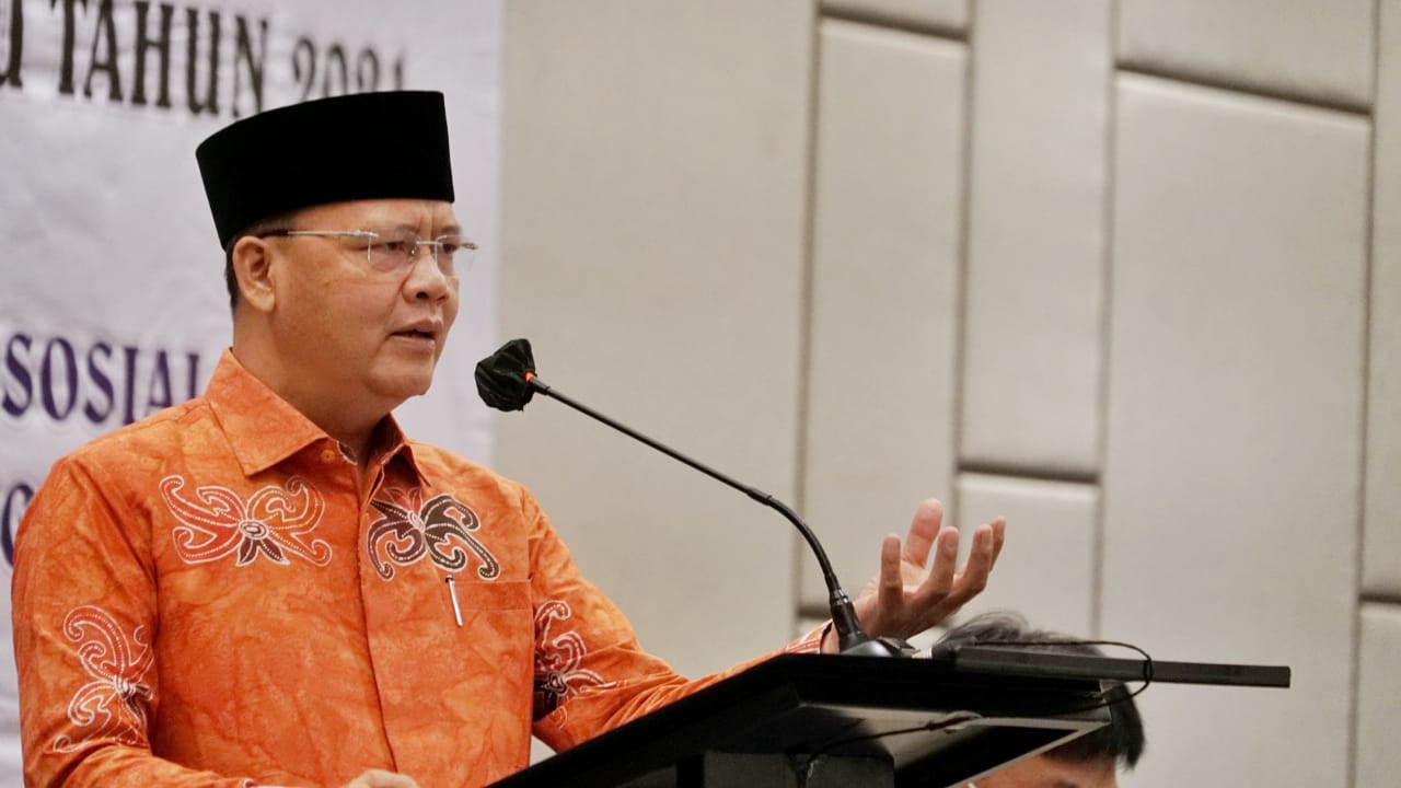 Gubernur Rohidin
