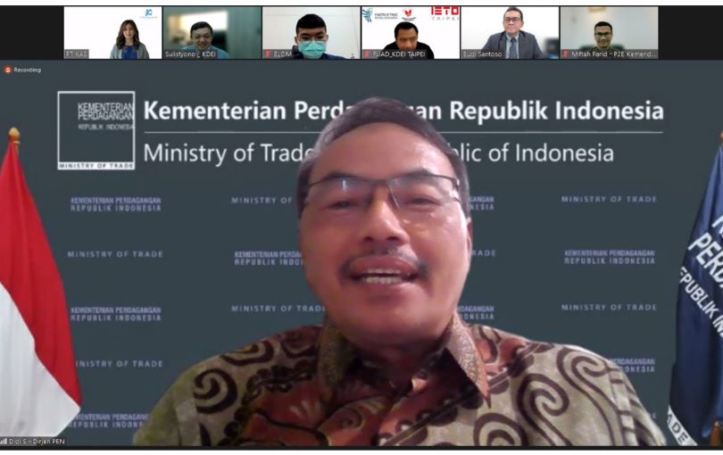 Direktur Jenderal Pengembangan Ekspor Nasional, Kementerian Perdagangan RI Didi Sumedi saat melepas ekspor perdana 2 ton ikan kering dari pelabuhan Tanjung Mas Semarang ke Taiwan secara virtual