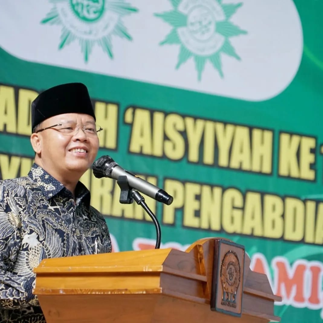 Gubernur Rohidin
