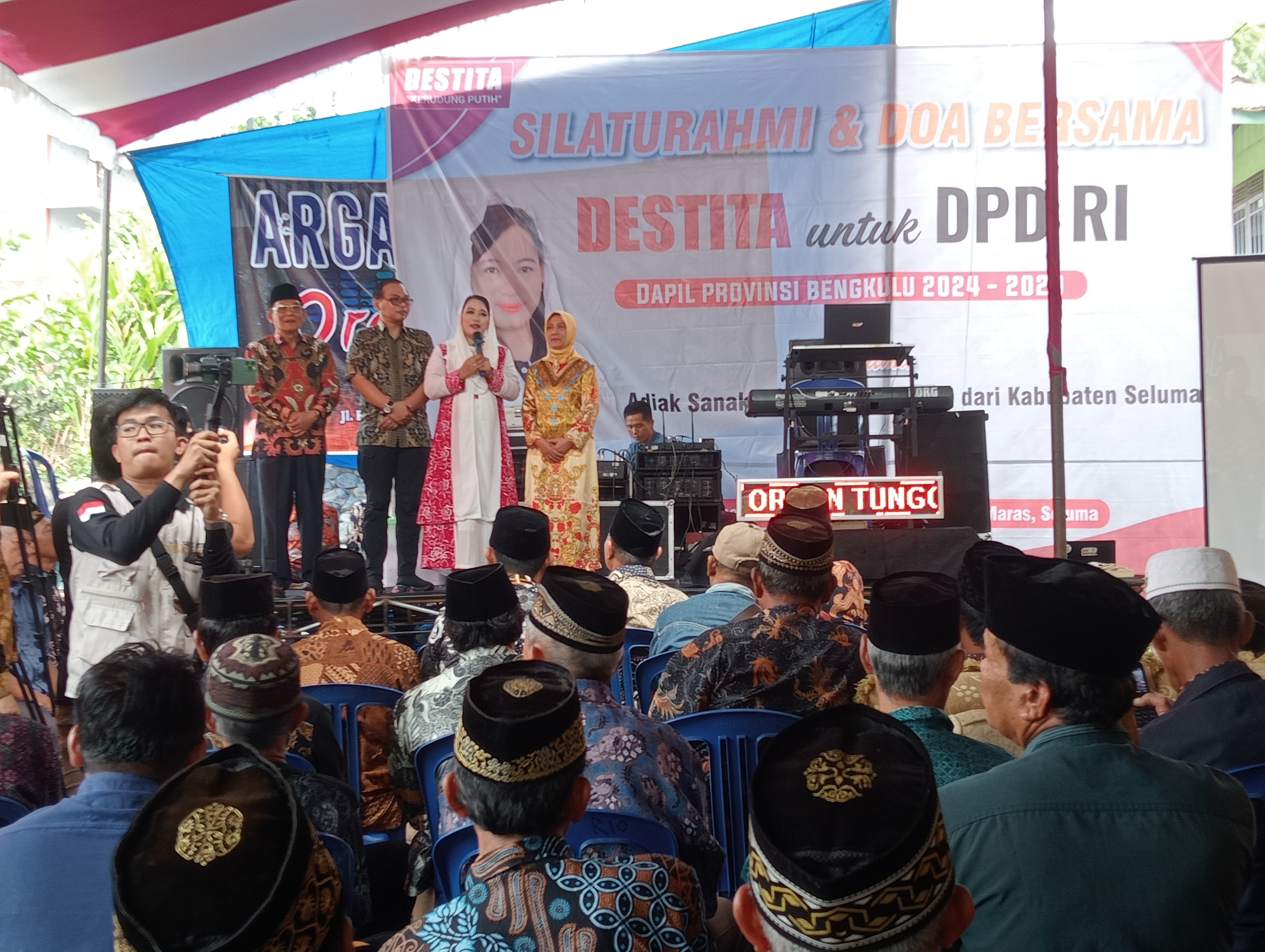 Silaturahmi dan doa bersama 