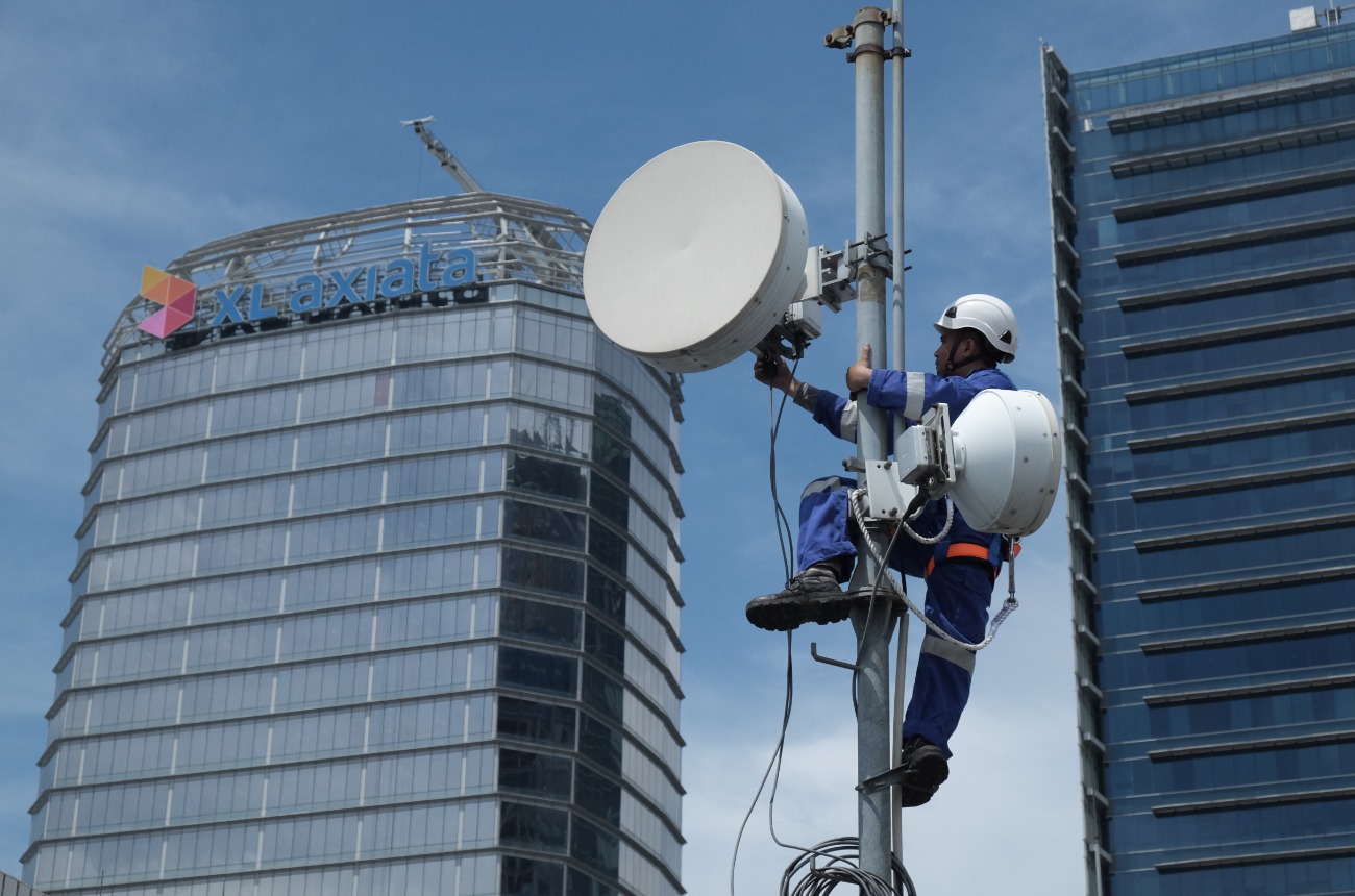XL Axiata bersama Huawei sukses menggelar uji coba langsung (live trial) jaringan, dan sekaligus menjadi yang pertama memulai penggunaan komersial untuk Network Digital Map di Asia Pasifik. Ini menjadi bukti bahwa Network Digital Map yang berbasis pada arsitektur jaringan (E2E) SRv6 end-to-end dan teknologi automasi software-defined networking (SDN) menjadi kunci bagi XL Axiata dalam memperkokoh fondasi digital untuk jaringan otonom miliknya. Peta digital ini mendukung optimalisasi lalu lintas di jaringan, 