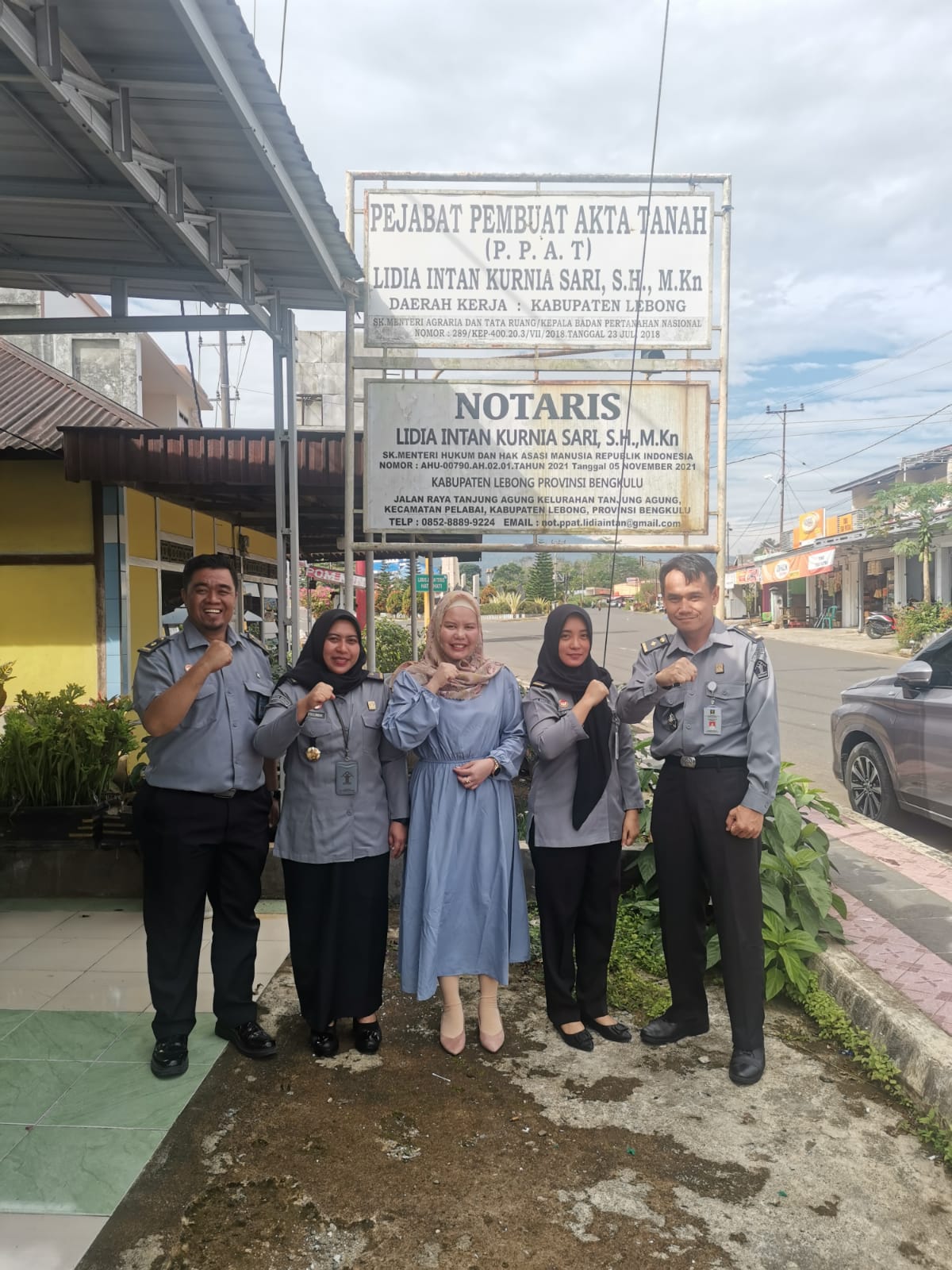 Lebong – Kantor Wilayah Kementerian Hukum dan Hak Asasi Manusia Bengkulu telah melaksanakan kegiatan monitoring dan evaluasi terkait Analisis Strategi Kebijakan Hukum dan HAM di Kabupaten Lebong, Selasa (25/06/2024).  Kegiatan ini bertujuan untuk mengumpulkan data lapangan mengenai implementasi Peraturan Menteri Hukum dan HAM Nomor 16 Tahun 2021 yang mengatur tentang Susunan Organisasi, Tata Cara Pengangkatan dan Pemberhentian, serta Anggaran Majelis Pengawas Notaris.  Dalam pelaksanaannya, tim yang terliba