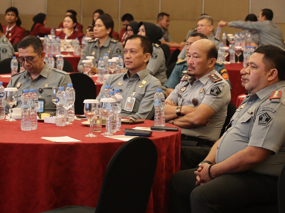 Seminar Bersama Imigrasi dan Universitas Pertahanan, Prof. Eddy Soroti Paradigma Baru Tindak Pidana Keimigrasian