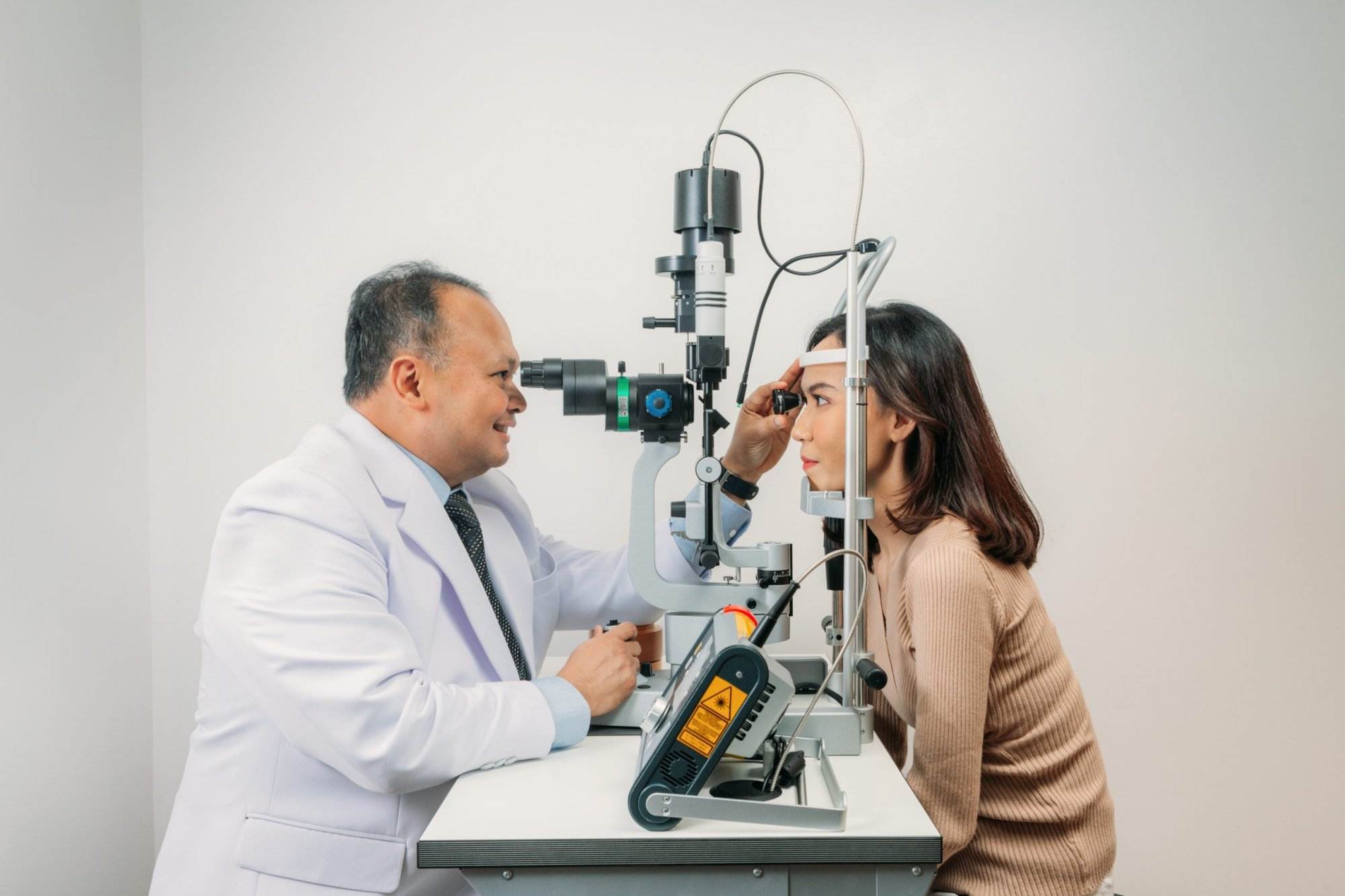 LASIK untuk Perjalanan Karier yang Lebih Percaya Diri