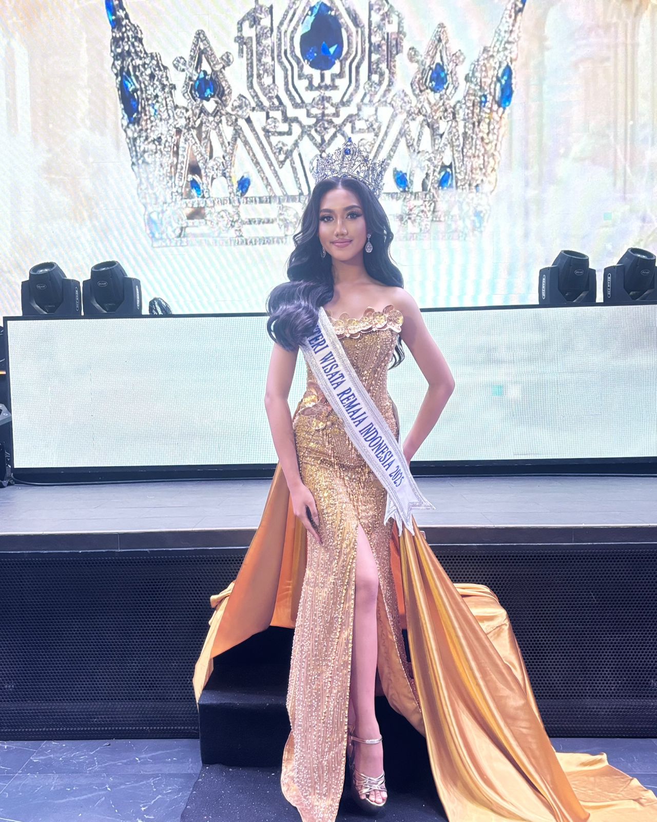 Pada ajang Putra-Putri Wisata Indonesia 2025 kategori remaja, Richella Anastasia Purba berhasil meraih gelar juara pertama.