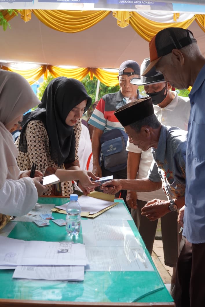 Warga Bumi Ayu Dapat Akses Kesehatan Gratis dari Bandara Fatmawati Soekarno