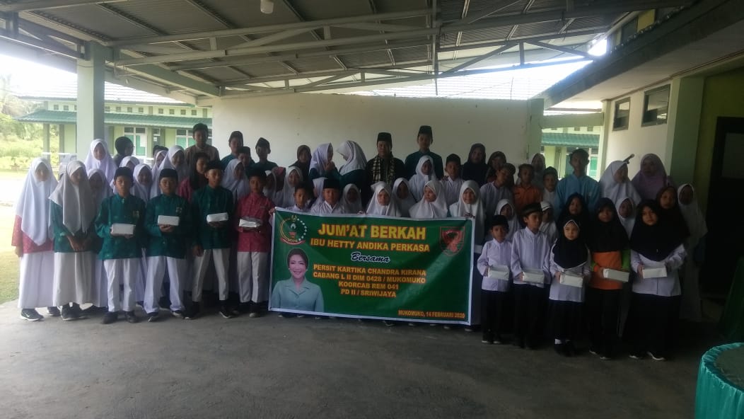 Syukuran Kelahiran Cucu Pertama Kasad TNI.