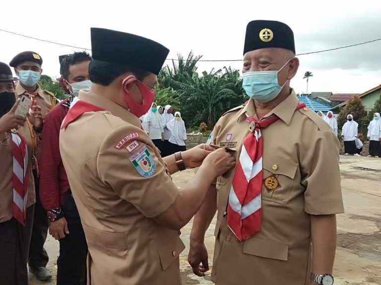 Plt Walikota Ajak Santri Dharma Baktikan Sifat Kepramukaan