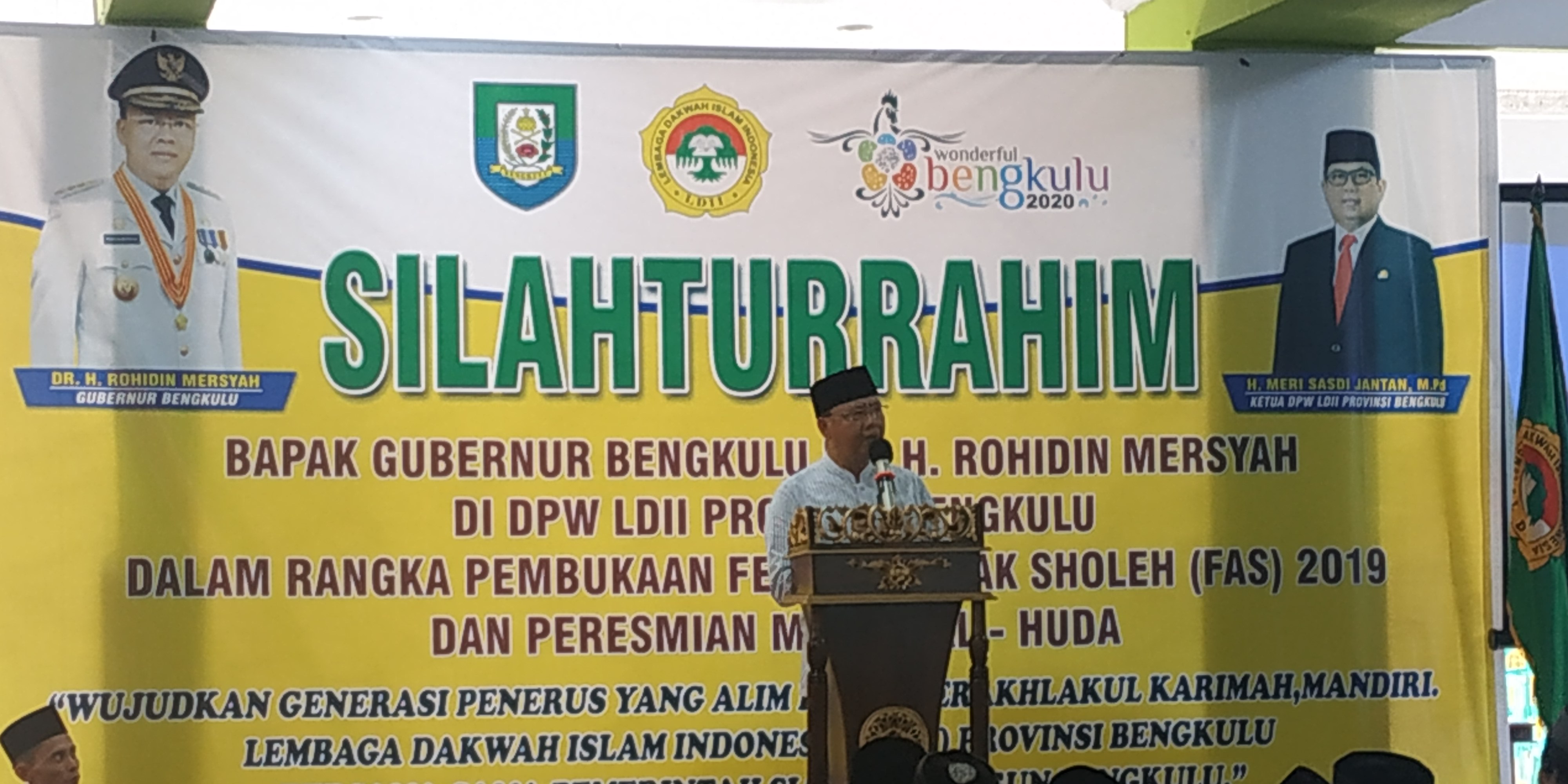 Gubernur Rohidin saat memberikan kata sambutannya.