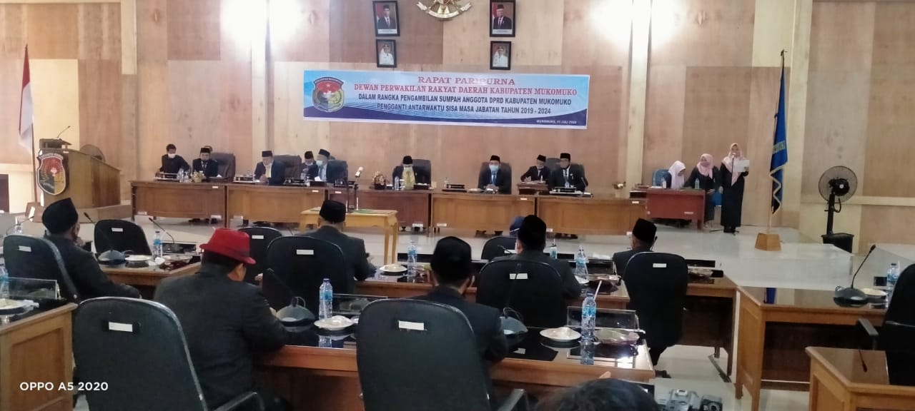 DPRD Mukomuko, Siswanto Resmi Jabat PAW Alm Syamsu Rizal