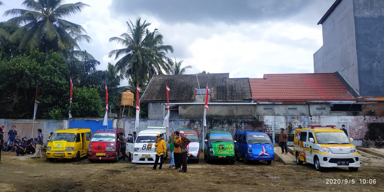 Daftar ke KPU, Duo RR Naik Angkot Diiringi Konvoi Motor