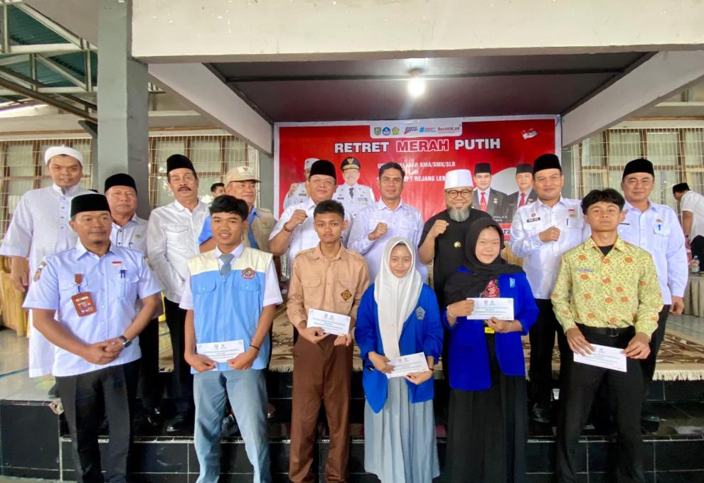 Gubernur Helmi Buka Retret Merah Putih, Tekankan Mental Juang Pelajar