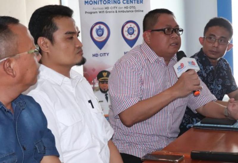 Mantan Kadis PUPR Kota Bengkulu saat Konferensi Pers 