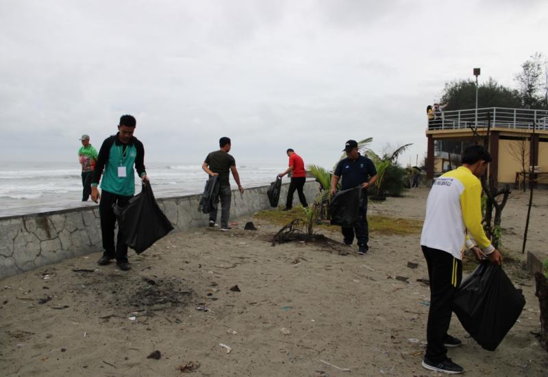 Aksi bersih pantai.