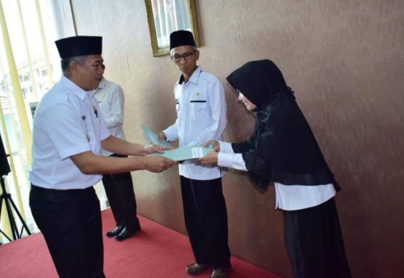 SK Kenaikan Pangkat dan 100% Bagi CPNS Formasi RL Diserahkan