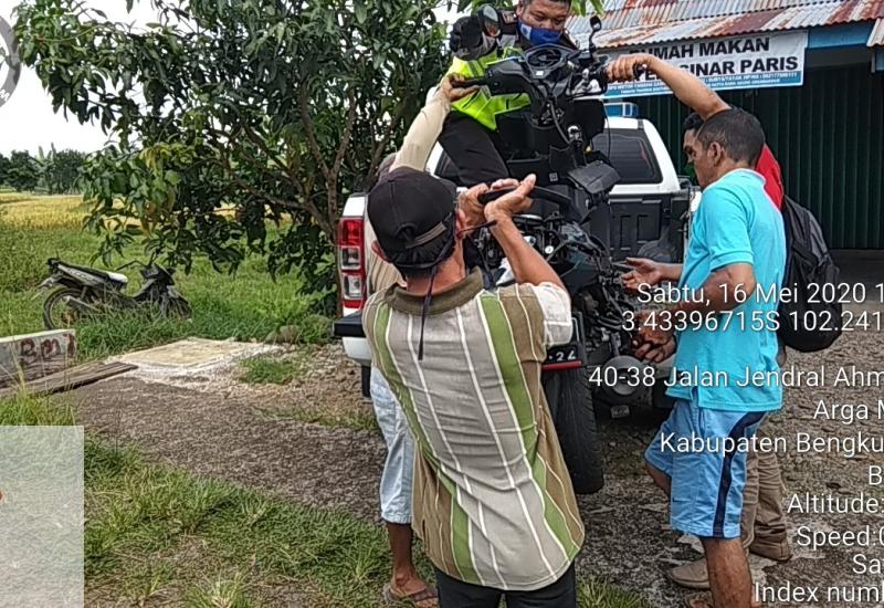 Matic Vs Pick Up, Tewaskan Pengendara Motor