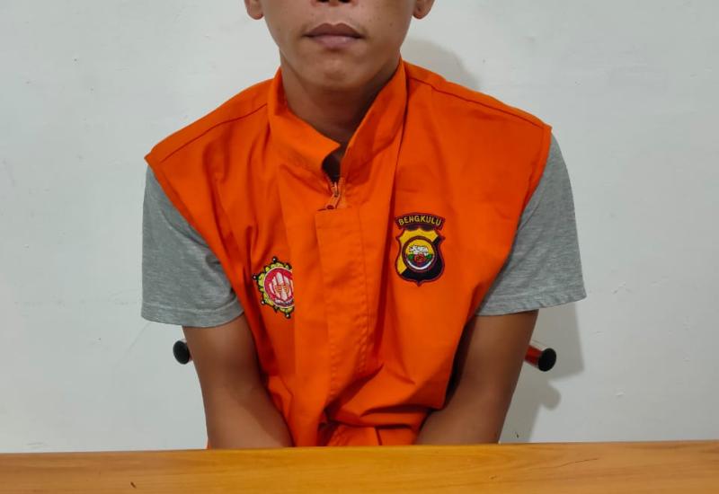 Edarkan Sabu, Pemuda Padang Betuah Dibui