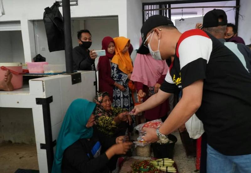 Gubernur Apresiasi Pengunjung dan Pedagang Pasar di BS Patuhi Protokol Kesehatan