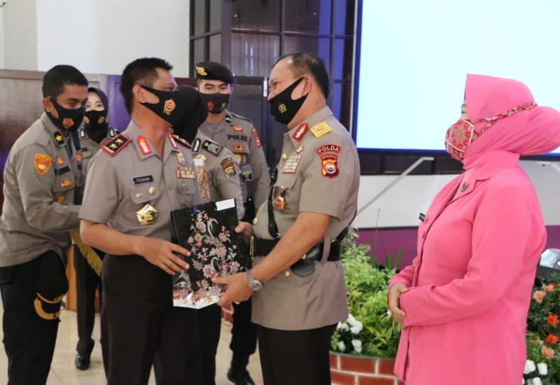 Suasana Haru Iringi Pisah Sambut Wakapolda Bengkulu