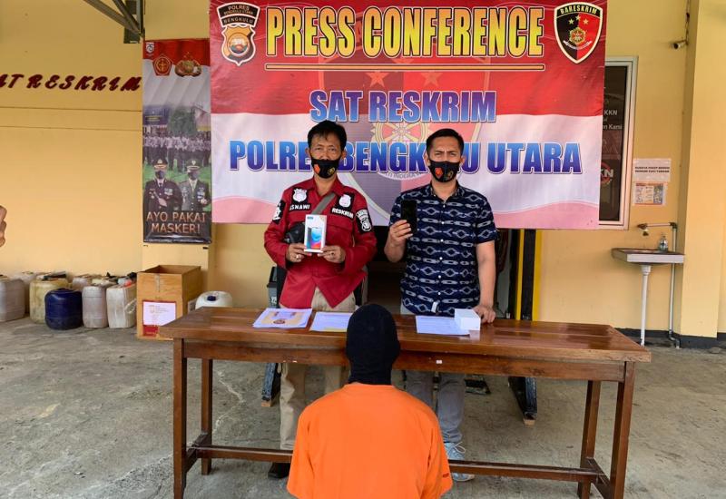 Malam Curi HP, Paginya Mendekam Dipenjara