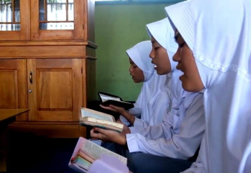 Bisa Baca Al-Qur'an Jadi Syarat Naik Kelas Didukung Toga dan Warga