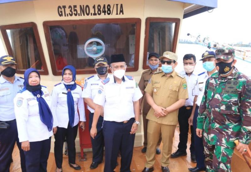 Serah Terima Kapal Pelra Kemenhub, Plt Walikota Ajak Tingkatkan PAD Melalui Sektor Wisata