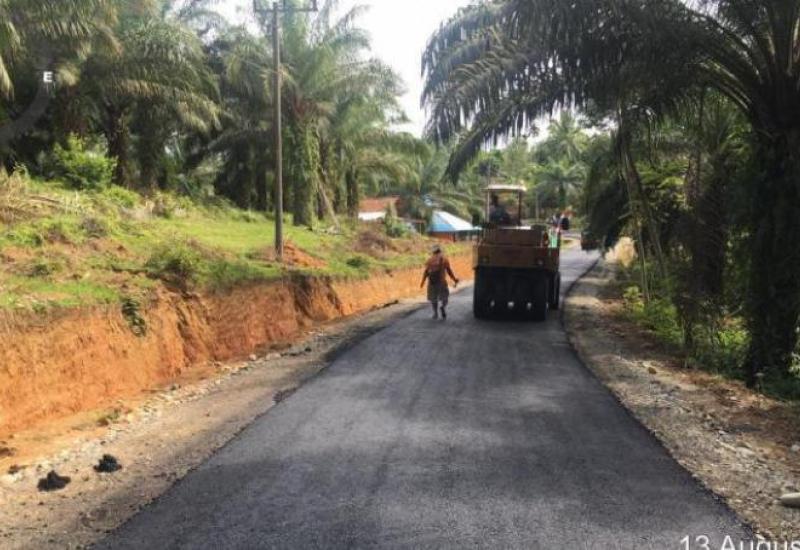 137,67 Km Jakan di Wilayah Mukomuko Sudah Dihotmix