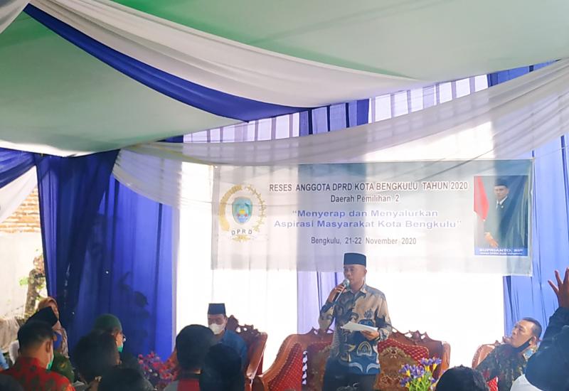 Tak Hanya Keluhkan Infrastruktur, Warga Kecamatan Selebar Juga Keluhkan Pelayanan Dukcapil
